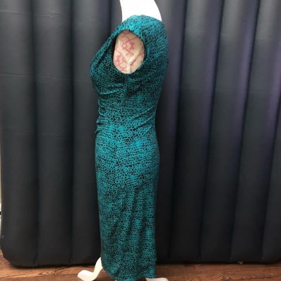 đź‘—beautiful cyan dress đź‘— - Picture 3 of 5